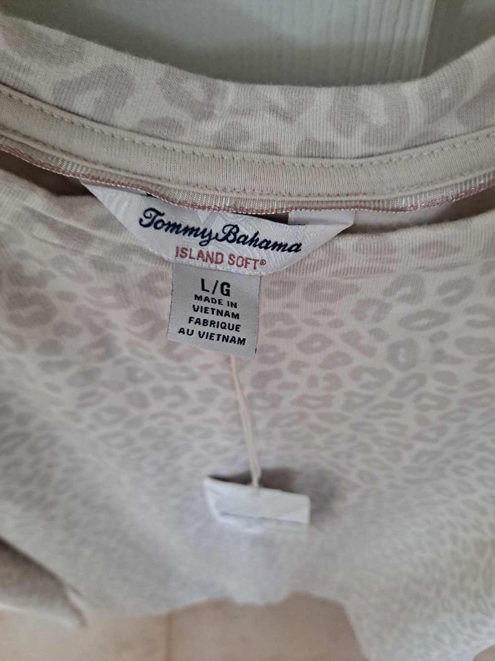 Tommy Bahama Neutral Cream Leopard-Print Short Sleeve Tee